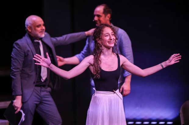 „Mai e vreun candidat?” – O reinterpretare muzicală și plină de umor a operei lui Caragiale la TNB