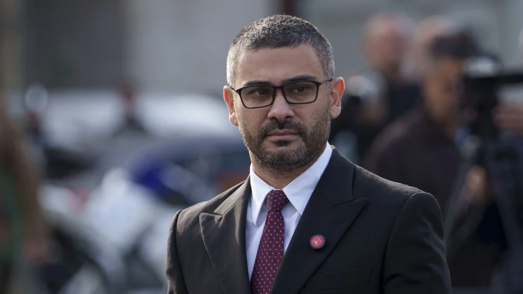 Ciprian Necula, sociolog: „În cazul unui politician rom, lucrurile devin etnicizate, pentru că este țigan, pentru că așa e la ei în sânge”