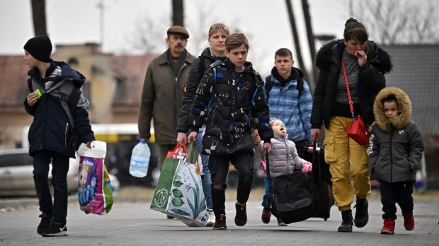 Comisia Europeană modifică regulile pentru refugiații ucraineni: cine pierde dreptul de a sta în UE
