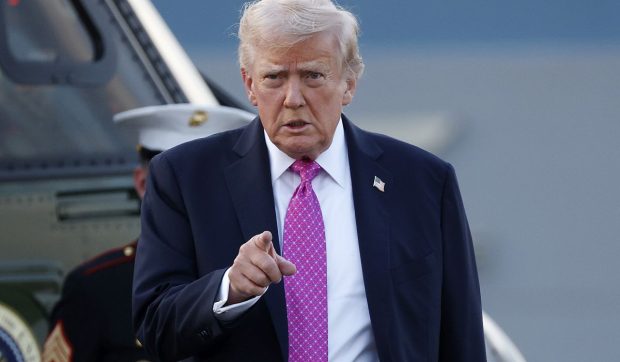 Trump amenință cu impunerea unei taxe de tranzit în Strâmtoarea Ormuz dacă negocierile cu Iranul eșuează