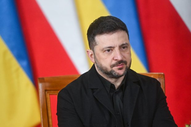 Zelenski retrimite Poloniei Ordinul Vulturului Alb într-un gest simbolic puternic