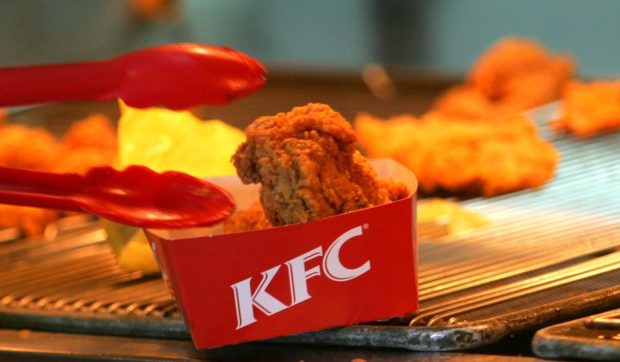 Produsul KFC pe care fondatorul Sanders nu îl suporta a devenit unul dintre cele mai vândute din lume