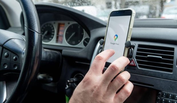 Ghid practic pentru reducerea costurilor la combustibil folosind Google Maps