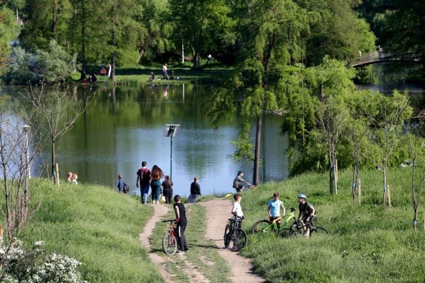 Prognoza meteo pentru 15-28 iunie 2026: temperaturi în creștere și averse frecvente în toată țara