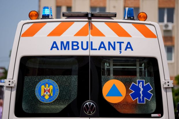 Un copil de 2 ani din Galați a fost găsit mort în casă: „Era