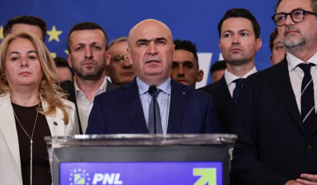 Tribunalul Ilfov suspendă temporar excluderea susținătorilor lui Adrian Veștea din PNL, afectând tabăra lui Ilie Bolojan