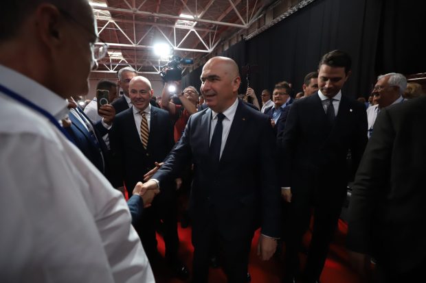 PNL se reunește la Congresul Extraordinar: Ilie Bolojan susținut de delegați din toată țara