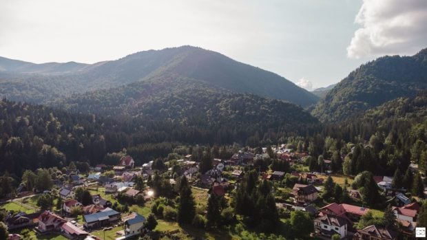 De ce să alegi Cheia din Prahova pentru o vacanță răcoroasă și plină de aventuri montane
