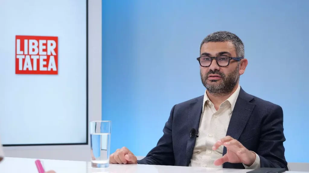 Ce jocuri politice se ascund în spatele protestelor din Educație. Trei experți comentează culisele întâlnirii dintre sindicate, PSD și AUR. Marian Staș: „Doar dacă le ia Dumnezeu mințile celor de la PSD, doar așa ar putea juca împotriva țării”