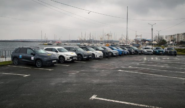 Plug-in hybrid în 2026: cât de practice mai sunt mașinile hibrid cu încărcare la priză?