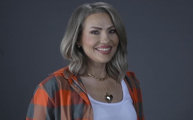 Imagine Stire Primele imagini cu Mirela Vaida la „Acces Direct”, după ce s-a întors din „Asia Express”. Cum au așteptat-o colegii ei | 2review.ro
