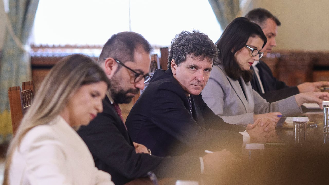 Poza pentru articolul Negocieri de urgență pentru formarea noului Guvern, după consultările de la Cotroceni. Cea mai plauzibilă variantă: guvern minoritar. Ce urmează pentru PNL, USR, UDMR și PSD