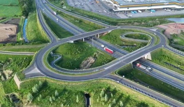 O intersecție suspendată care a costat aproape 60.000.000 de