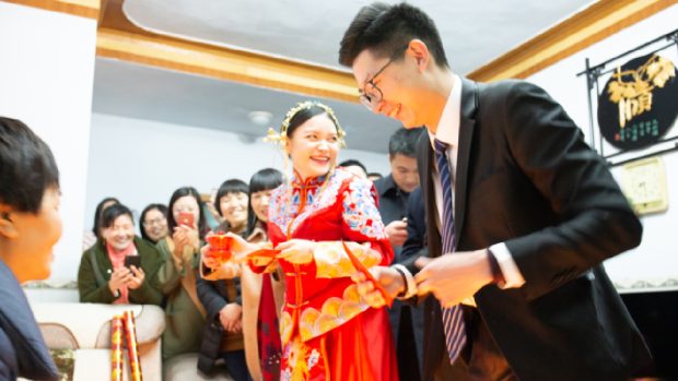 Căsătorie fulger în China: Bărbat se însoară cu o femeie necunoscută după doar 3 zile și cere divorțul după 9 zile