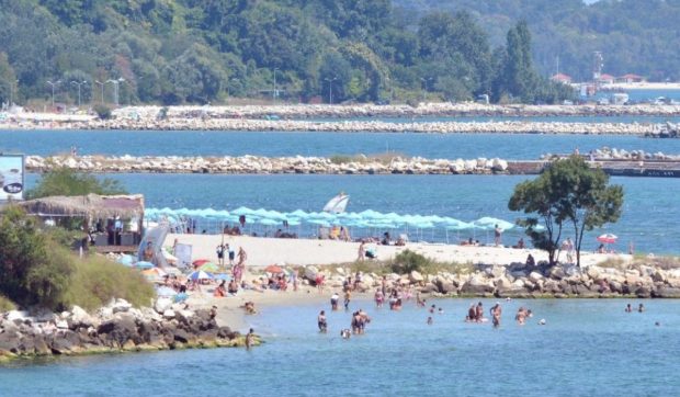 Plaja Ofițerilor din Varna, Bulgaria, închisă temporar din cauza contaminării cu bacteria E. coli