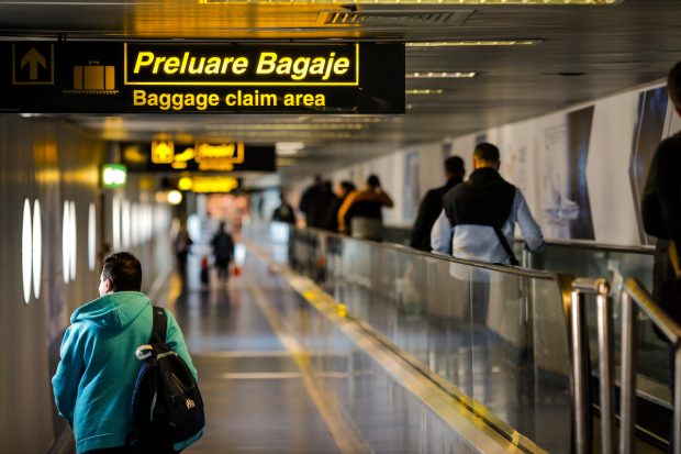 Aeroportul Otopeni introduce o tehnologie folosită în marile hub-uri europene. Ce se schimbă pentru pasageri