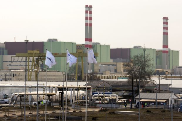 Creșterea temperaturii apei Dunării determină reducerea producției la centrala nucleară de la Paks