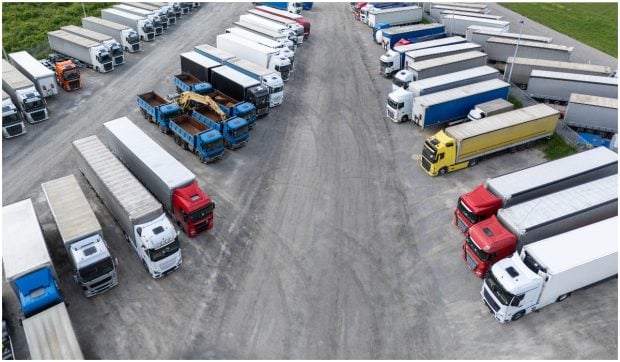 Germania lansează un serviciu digital care arată în timp real locurile de parcare libere pentru TIR-uri pe autostrăzi