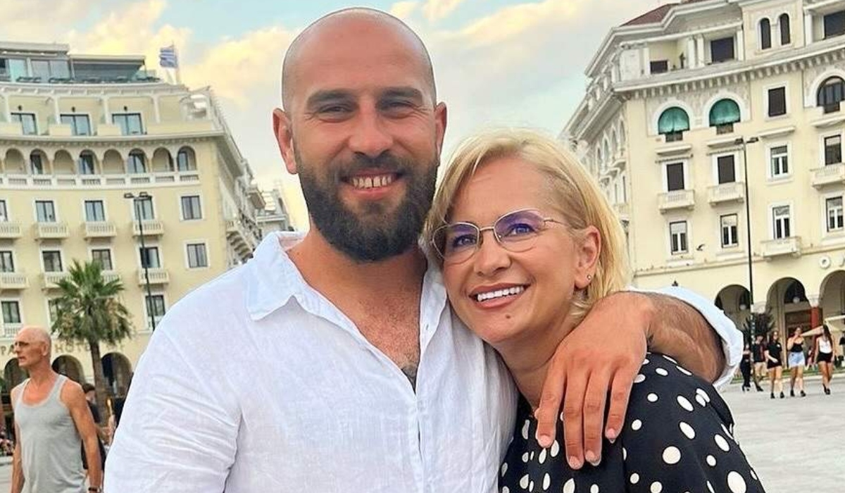 a afișat Paula Chirilă pe plajă în Grecia alături de iubit