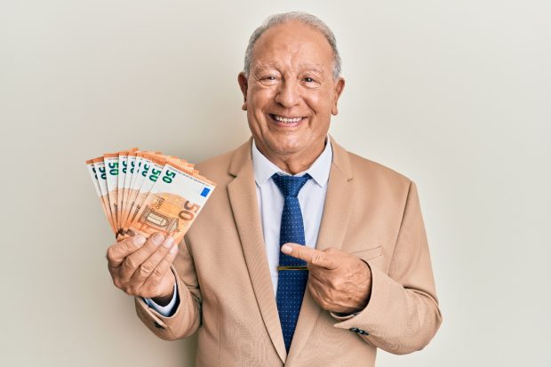 Averea pensionarilor în Europa variază semnificativ: de la câteva zeci de mii la peste un milion de euro, România absentă din studiu