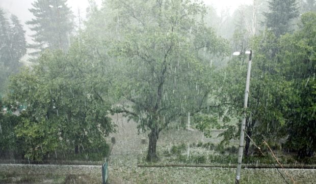 ANM anunță evoluția meteo pentru următoarea lună: ploi și furtuni persistă, temperaturi în ușoară creștere după 16 iunie
