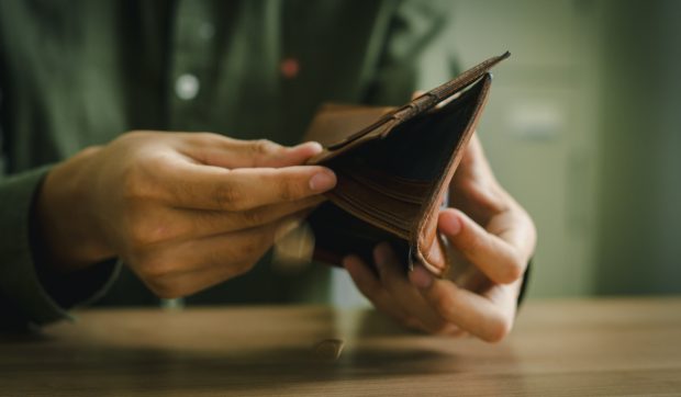 Sărăcia în Germania atinge cote noi: peste 13 milioane afectate, vulnerabilități accentuate în rândul vârstnicilor și părinților singuri