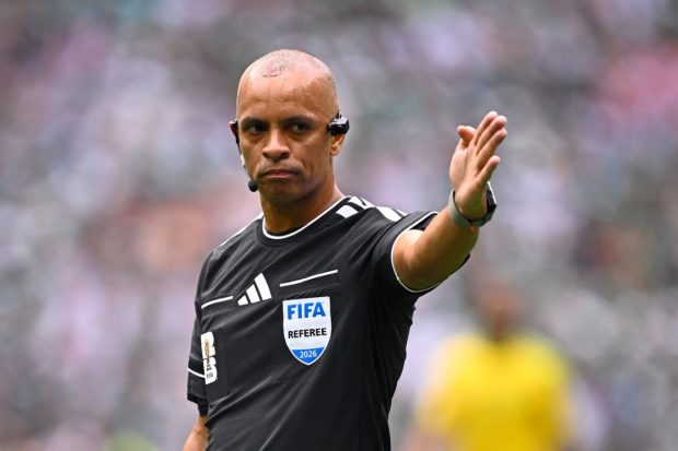 Arbitrul „Robocop” al Cupei Mondiale: tehnologie de top și o prestație memorabilă în meciul de debut
