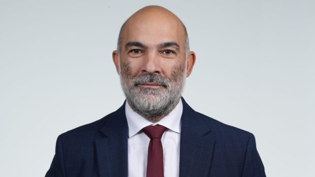 Ciprian Necula, sociolog: „În cazul unui politician rom, lucrurile devin etnicizate, pentru că este țigan, pentru că așa e la ei în sânge”