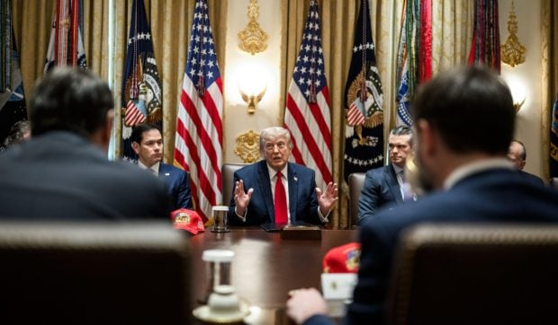 Membrii administrației Trump adoptă o dietă revoluționară pe bază de carne și alimente fermentate, cu rezultate vizibile în doar o lună