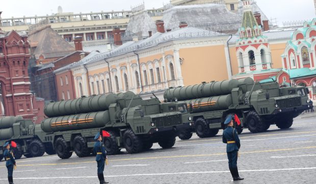 Moscova îşi întăreşte apărarea antirachetă cu un nou sistem S-400 instalat lângă institutul condus de fiica lui Putin