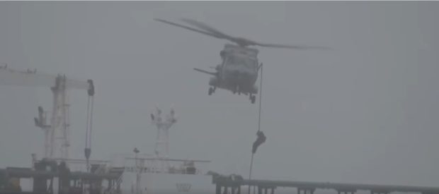 Franța reține un petrolier rusesc sancționat în Oceanul Atlantic, Kremlinul reacționează dur