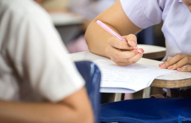 Absolvenții de liceu susțin astăzi proba scrisă la Sociologie pentru Bacalaureatul 2026