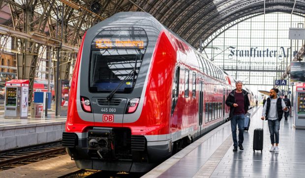 Blocaj total pe căile ferate din Germania: Trenurile au fost oprite timp de o oră și jumătate din cauza unei defecțiuni majore