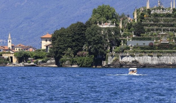 Accident tragic pe Lacul Maggiore: Un om de afaceri elvețian și-a pierdut viața în prăbușirea elicopterului privat