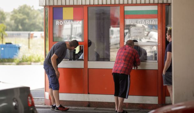 Bulgaria majorează taxa de vinietă cu 30% începând din august 2026, afectând șoferii tranzit și turiștii