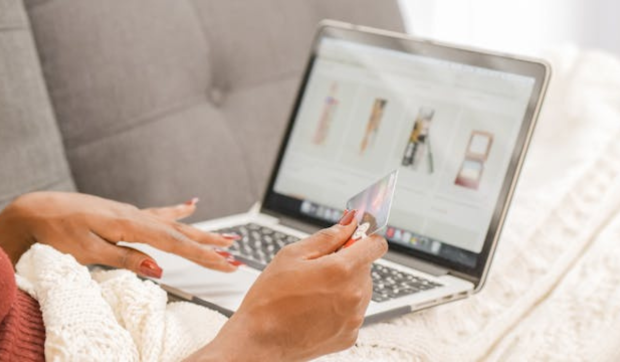 Piața digitală românească: platformele online care impulsionează afacerile mici și mijlocii