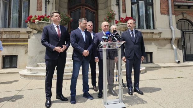 PNL decide azi dacă va susține sau nu guvernul lui Eugen Tom