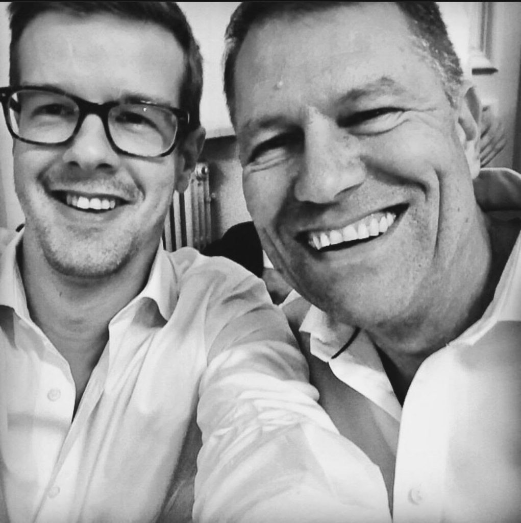 
Radu Negulescu a îeșit în evidențî în 2014 când la-a ajutat pe Klaus Iohannis în campania electorală. Foto: Facebool-Radu Negulescu