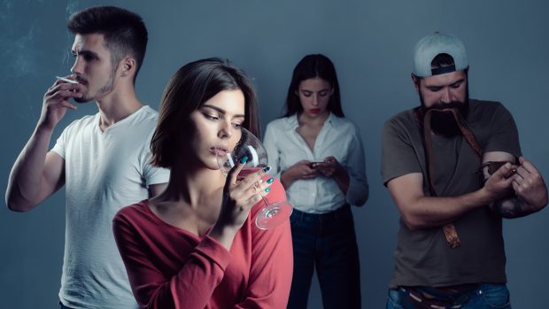 De ce apar adicțiile și cum pot fi depășite. Gabriela Bălan, psiholog: „Discuția despre substanțe nu trebuie să fie un eveniment unic, ci un dialog continuu”