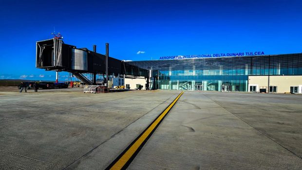 Aeroportul „Delta Dunării” Tulcea: trafic extrem de scăzut, dar cu subvenții de milioane de euro pentru curse noi către Roma