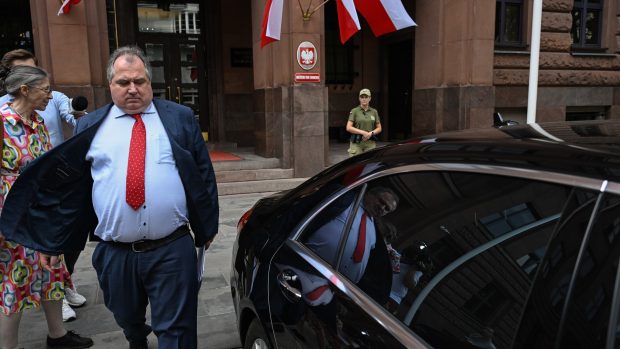 Polonia l-a convocat pe ambasadorul Rusiei și a oferit detalii despre racheta care a făcut un crater de 10 metri într-un câmp