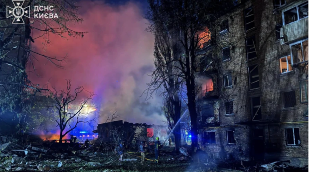 Rusia a atacat Kievul cu rachete balistice și există cel puțin un mort și 15 răniți: „A fost cea mai înfricoşătoare noapte din viaţa mea”