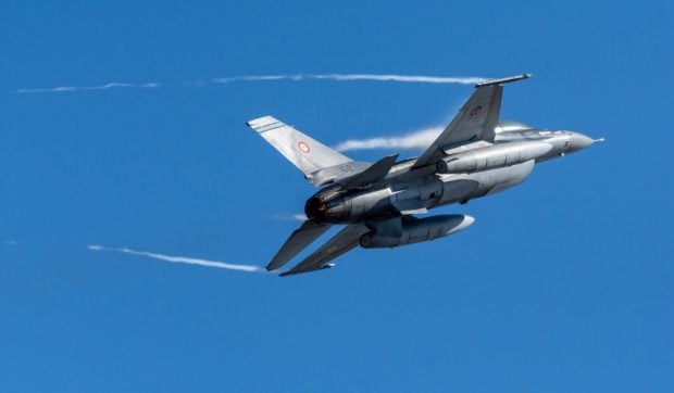 Prima dronă doborâtă în spațiul aerian românesc de un pilot român de F-16. Anunțul făcut de președintele Nicușor Dan