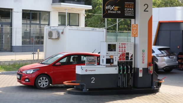 Motorina înregistrează o ușoară scădere a prețurilor, în timp ce benzina rămâne stabilă în principalele orașe