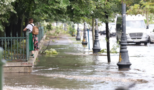 Ciprian Ciucu subliniază necesitatea bazinelor de retenție după inundațiile severe din București