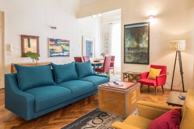 Discuții aprinse despre serviciile esențiale în apartamentele de vacanță de peste 120 de euro pe noapte