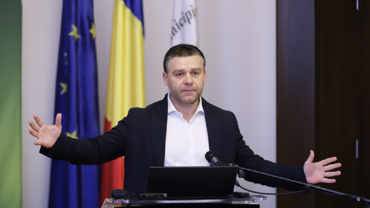 Poza pentru articolul Ciprian Ciucu, despre „bombele bugetare” de 20 de ani de la Primăria Capitalei: „Acoperi o gaură, apare alta”