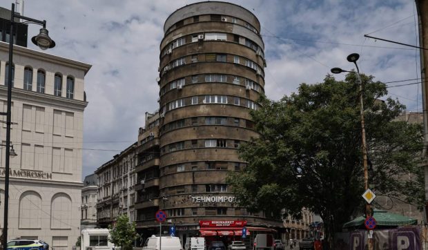 Sute de apartamente din București, riscante pentru turiști: închirierea e interzisă în clădiri cu risc seismic ridicat