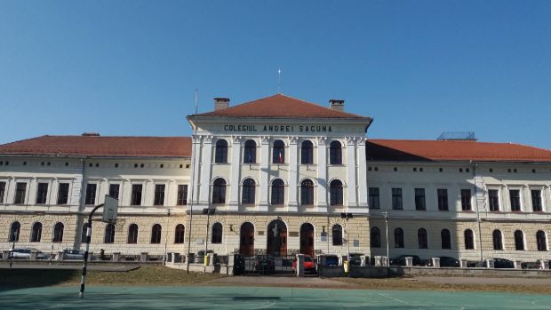 Colegiul „Andrei Șaguna” din Brașov lansează un program pilot ce oferă elevilor libertatea de a-și alege materiile și acces la Bacalaureatul Internațional