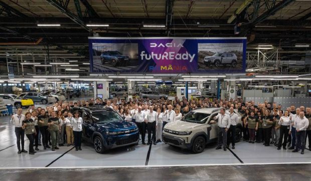 CEO-ul Renault a anunțat planul pentru uzina Dacia de la Mioveni, după vizita din România: „Am stabilit trei priorități clare”